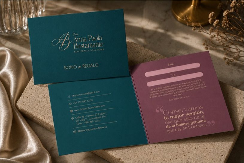 Bono de regalo en verde petróleo y vino